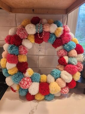 Colorful Pom Pom Wreath - Multicolor